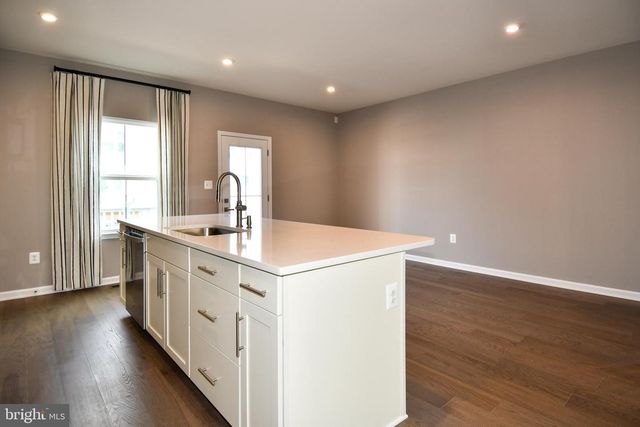 4539 BRIARHAVEN DR, Fredericksburg, VA 22408