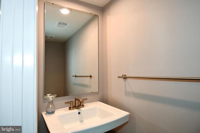 4539 BRIARHAVEN DR, Fredericksburg, VA 22408