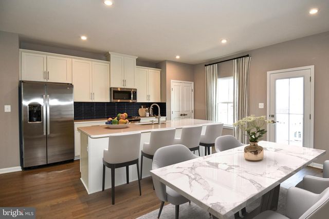 4539 BRIARHAVEN DR, Fredericksburg, VA 22408