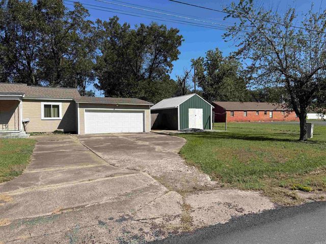 312 W 18th, Stuttgart, AR 72160