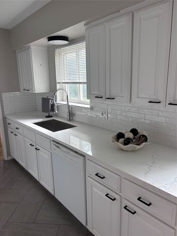 833 Brentwood Lane, Richardson, TX 75080