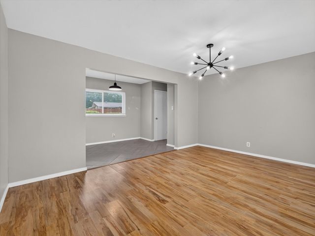 833 Brentwood Lane, Richardson, TX 75080