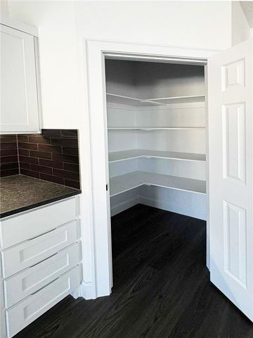 3211 SW Lovely Lane, Bentonville, AR 72713