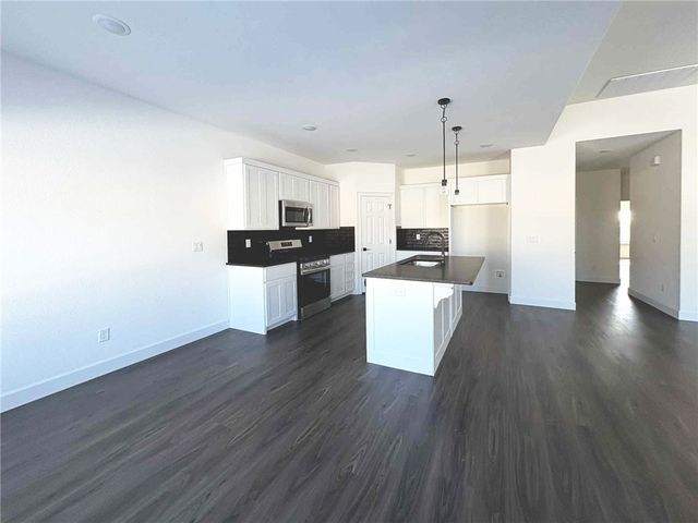 3211 SW Lovely Lane, Bentonville, AR 72713