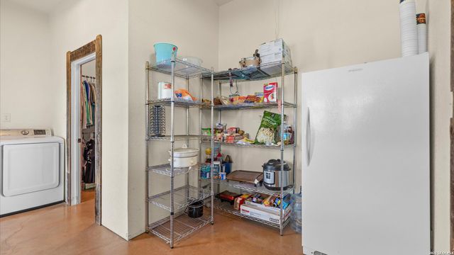 707 CREEK RD, Marion, TX 78124