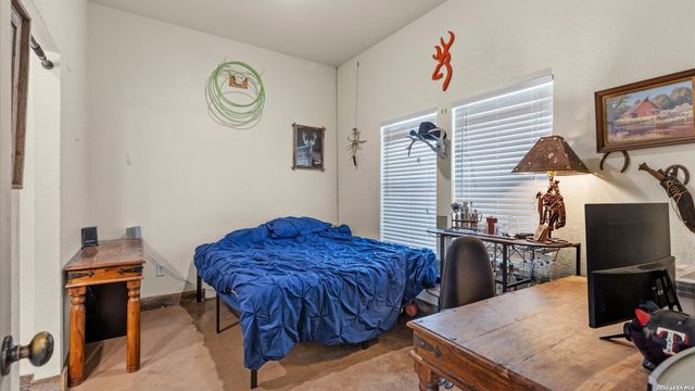 707 CREEK RD, Marion, TX 78124