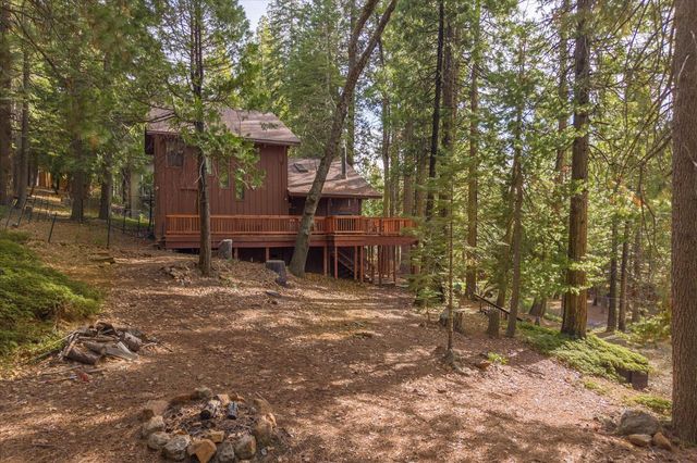 1425 Topanga Ln, Dorrington, CA 95223