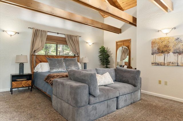 1425 Topanga Ln, Dorrington, CA 95223