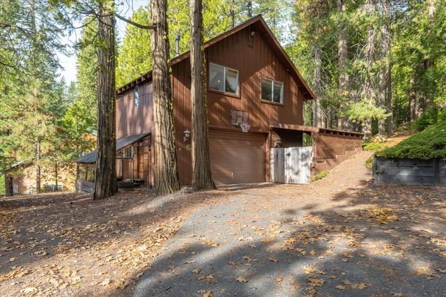 1425 Topanga Ln, Dorrington, CA 95223