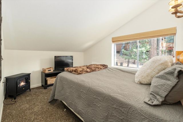 1425 Topanga Ln, Dorrington, CA 95223