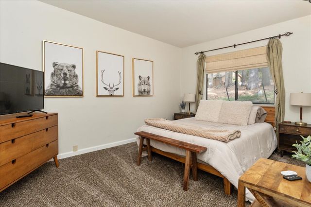 1425 Topanga Ln, Dorrington, CA 95223
