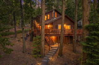 1425 Topanga Ln, Dorrington, CA 95223