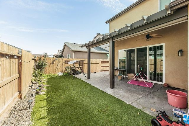 6326 W Donner Avenue, Fresno, CA 93723