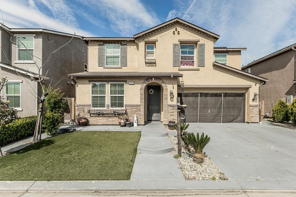 Image 1 of property listing at 6326 W Donner Avenue, Fresno, CA 93723