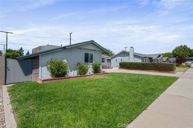 8287 Santa Fe, Buena Park, CA 90620