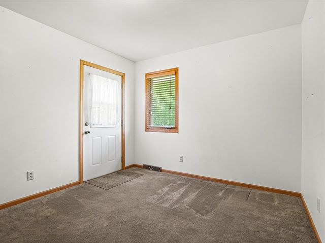 117 PEMBROKE Road SW, Poplar Grove, IL 61065