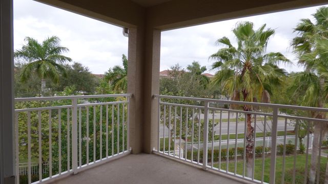 6510 Emerald Dunes 308, West Palm Beach, FL 33411