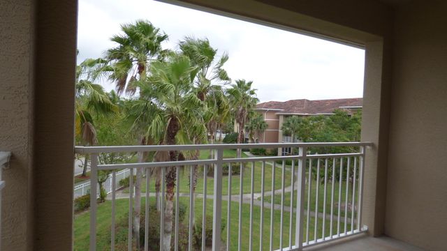 6510 Emerald Dunes 308, West Palm Beach, FL 33411