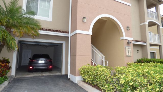 6510 Emerald Dunes 308, West Palm Beach, FL 33411