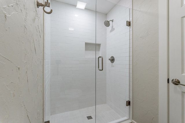2105 Castle Oaks Drive, Arlington, TX 76012