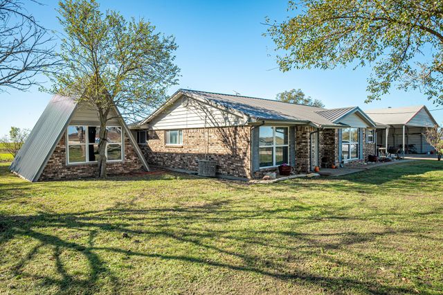 23548 Fm 121, Gunter, TX 75058