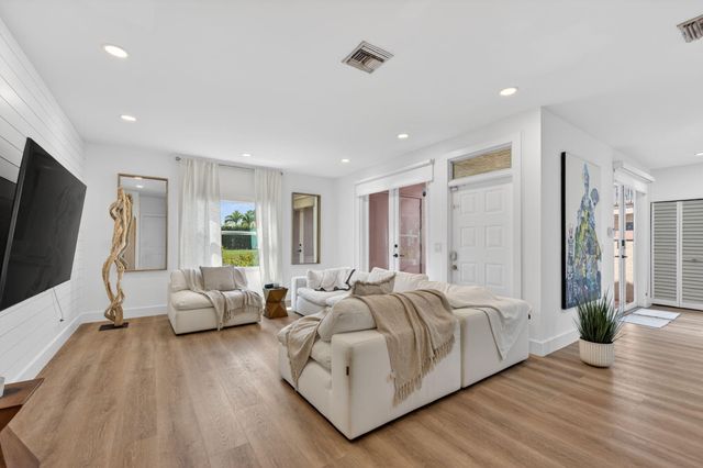 11892 Royal Palm Boulevard 11892, Coral Springs, FL 33065