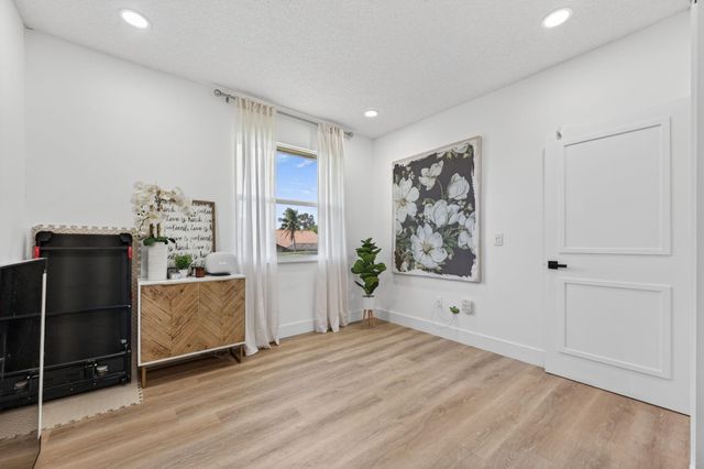 11892 Royal Palm Boulevard 11892, Coral Springs, FL 33065