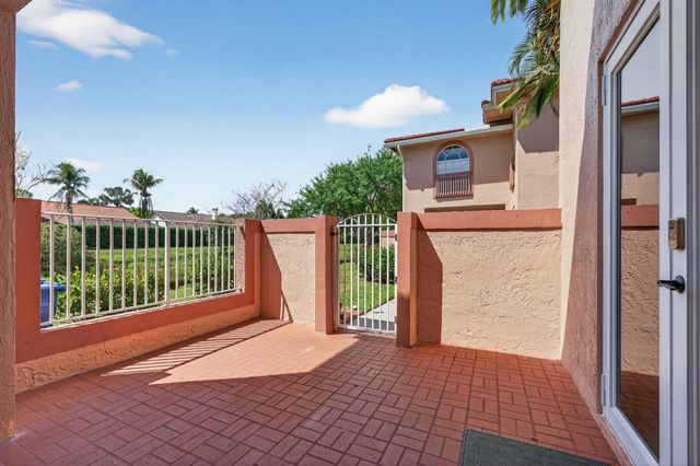 11892 Royal Palm Boulevard 11892, Coral Springs, FL 33065