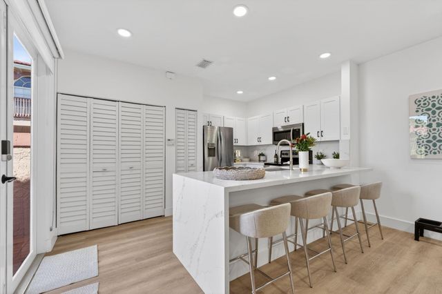 11892 Royal Palm Boulevard 11892, Coral Springs, FL 33065