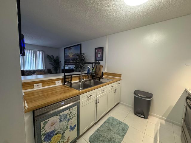 1443 39th Avenue 2, Vero Beach, FL 32960