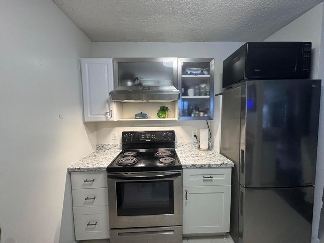 1443 39th Avenue 2, Vero Beach, FL 32960