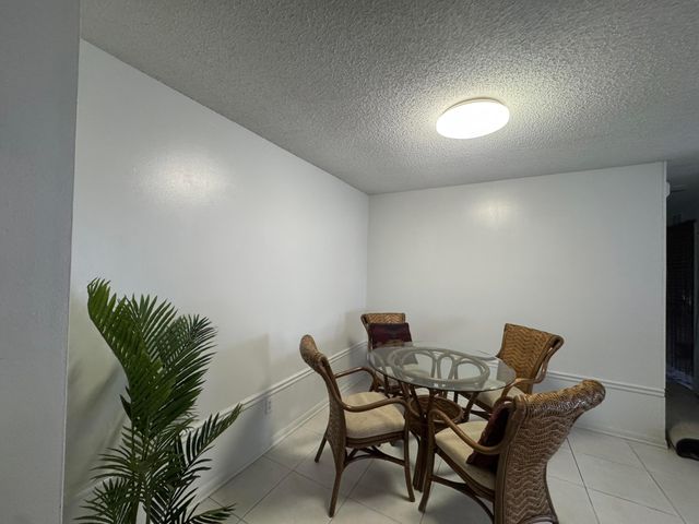 1443 39th Avenue 2, Vero Beach, FL 32960