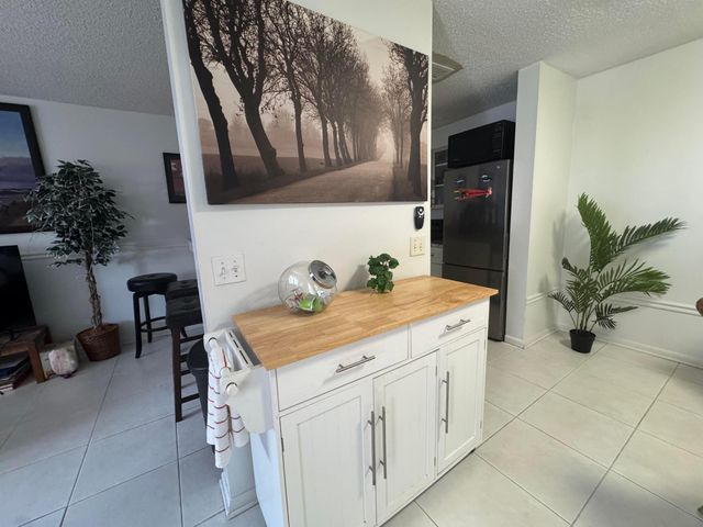 1443 39th Avenue 2, Vero Beach, FL 32960