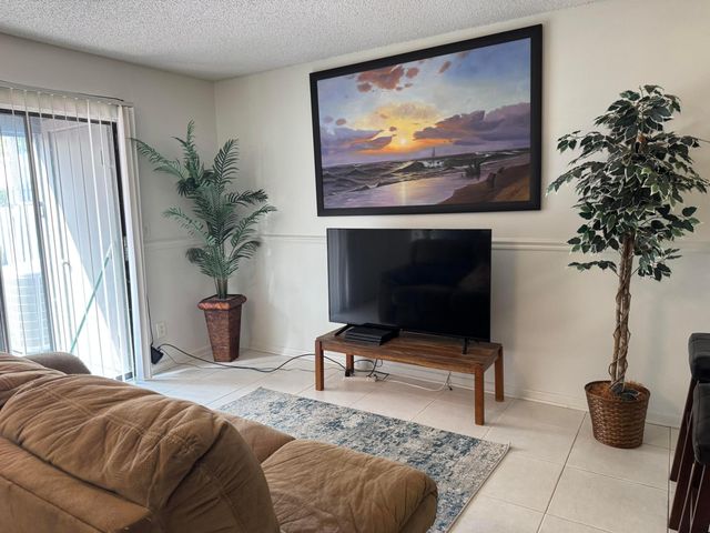 1443 39th Avenue 2, Vero Beach, FL 32960