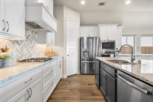 1647 Twistleaf Road, Northlake, TX 76226