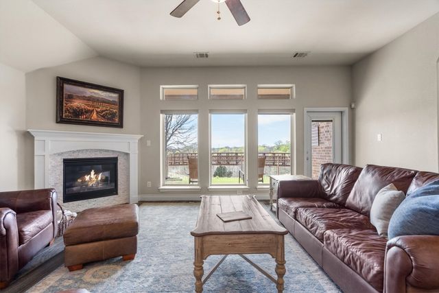 1647 Twistleaf Road, Northlake, TX 76226