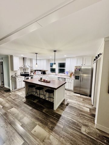 2666 New Harmony Rd, Hartsville, TN 37074