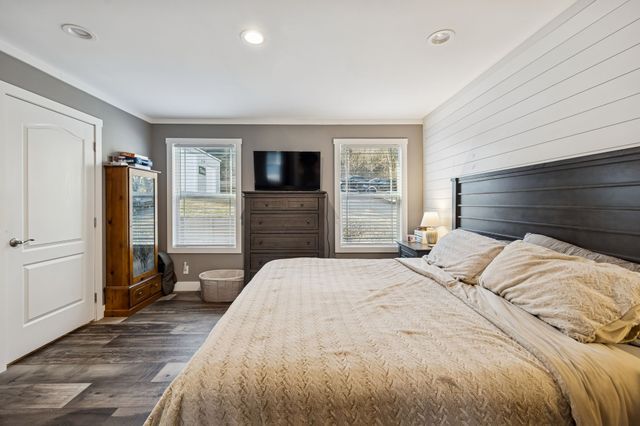 2666 New Harmony Rd, Hartsville, TN 37074