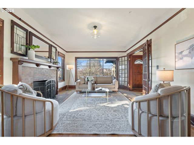 2434 Ne 60TH Ave, Portland, OR 97213