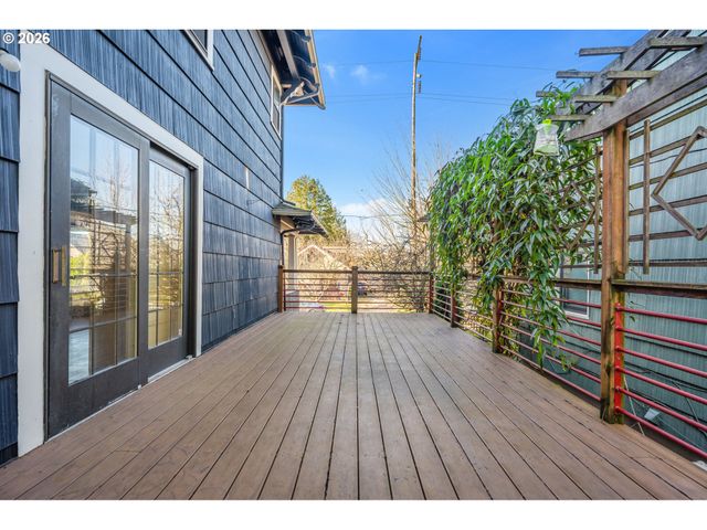 2434 Ne 60TH Ave, Portland, OR 97213