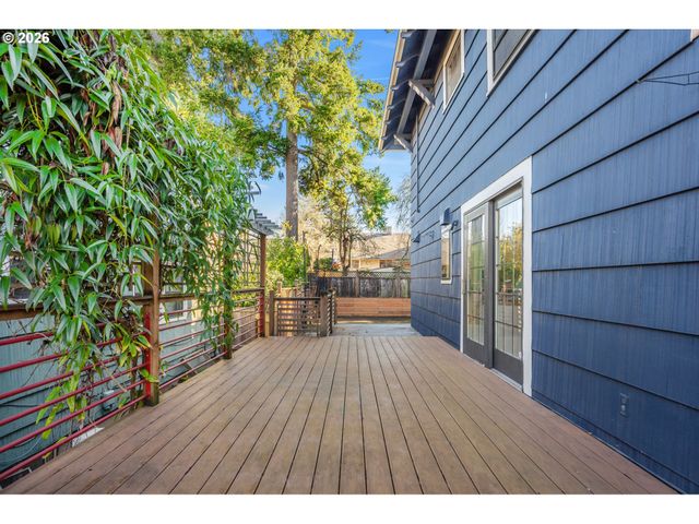 2434 Ne 60TH Ave, Portland, OR 97213