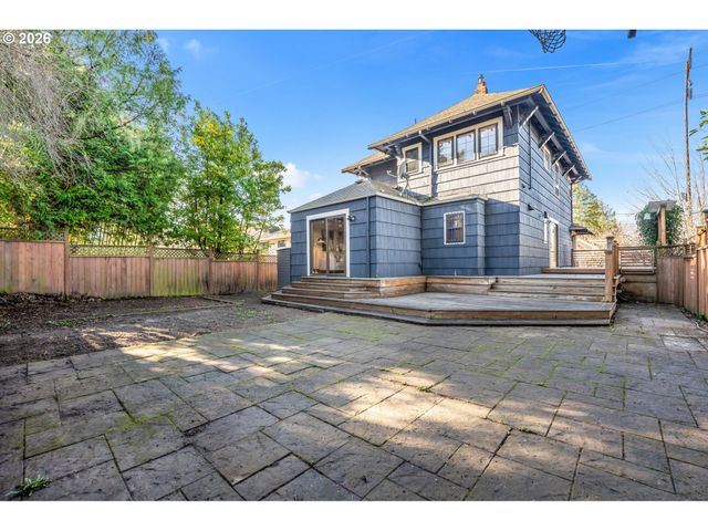 2434 Ne 60TH Ave, Portland, OR 97213