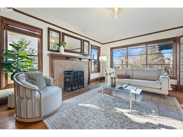 2434 Ne 60TH Ave, Portland, OR 97213