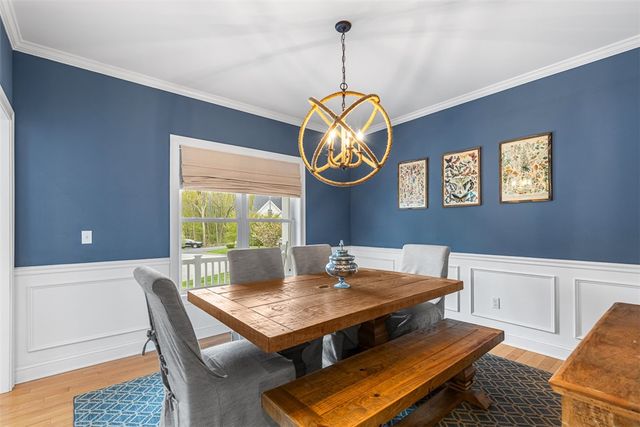 76 Woods Lane, Cranston, RI 02921