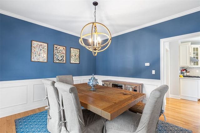 76 Woods Lane, Cranston, RI 02921