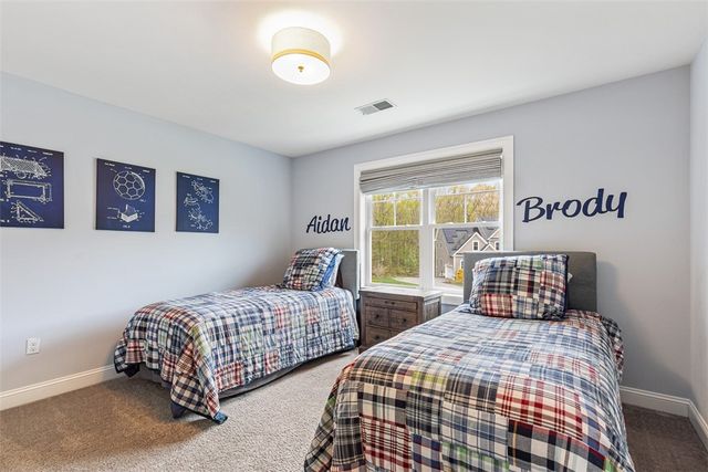 76 Woods Lane, Cranston, RI 02921