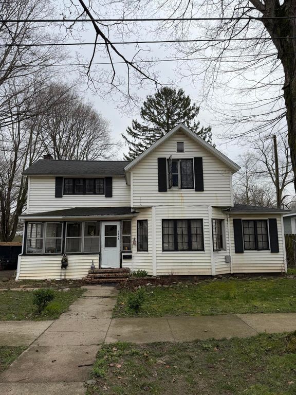 1014 Seventh Street, Three Rivers, MI 49093