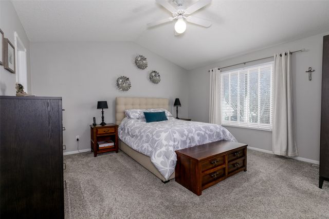 8140 Chambery Boulevard, Johnston, IA 50131