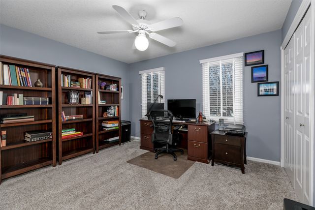 8140 Chambery Boulevard, Johnston, IA 50131