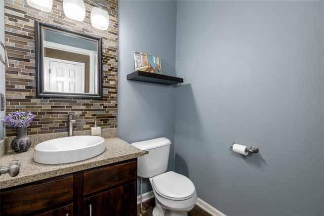 8140 Chambery Boulevard, Johnston, IA 50131